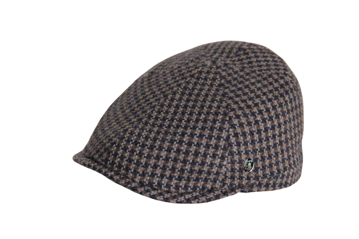 Grey flat cap.